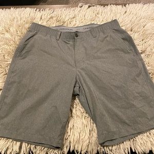 Men Shorts Under Armour Sz 40